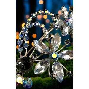 Signed Austria Blue Star Flower Aurora Borealis Rhinestone Vintage Estate Brooch